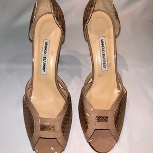 Manolo Blahnik snake pale pink heels